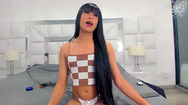 Hellen moons   online show from January 31, 2025, 9:37 am