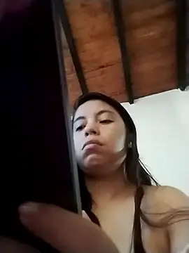 lisseth online show from February 9, 2025, 4:18 pm