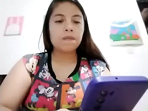 lisseth online show from February 10, 2025, 11:02 pm