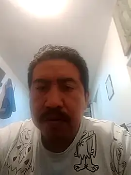 Snapshot of Loco1407 chatting on November 1, 2025, 5:42 am Loco1407 online show from November 1, 2025, 5:42 am