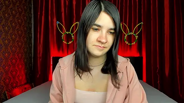  Polly Love  online show from April 11, 2026, 5:56 am