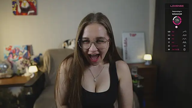 Miatiny online show from October 4, 2025, 4:16 pm