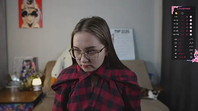 Miatiny online show from April 28, 2026, 2:22 pm