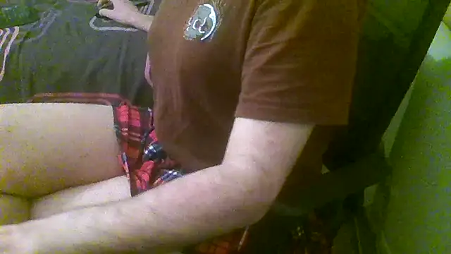 Snapshot of AshWinter chatting on December 11, 2024, 9:34 pm AshWinter online show from December 11, 2024, 9:34 pm