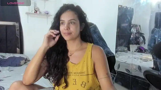 Moon Sammy online show from November 10, 2025, 1:32 pm