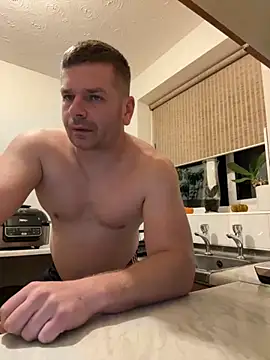 Snapshot of Dan_NFS chatting on November 14, 2025, 4:11 am Dan NFS online show from November 14, 2025, 4:11 am