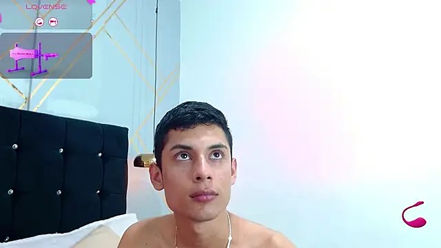 Snapshot of Oliver_king_sex chatting on February 4, 2025, 1:02 am Oliver king sex online show from February 4, 2025, 1:02 am