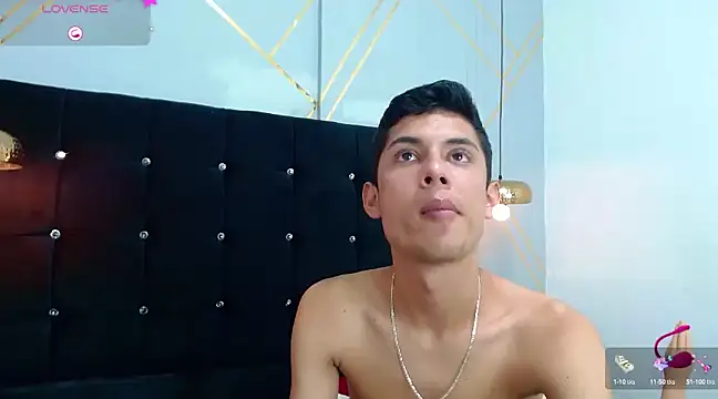 Snapshot of Oliver_king_sex chatting on February 8, 2025, 1:00 am Oliver king sex online show from February 8, 2025, 1:00 am