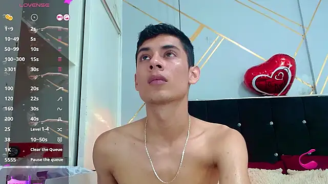 Snapshot of Oliver_king_sex chatting on March 6, 2025, 6:16 pm Oliver king sex online show from March 6, 2025, 6:16 pm