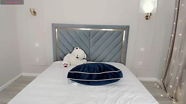 oxxx me online show from January 23, 2025, 1:51 am