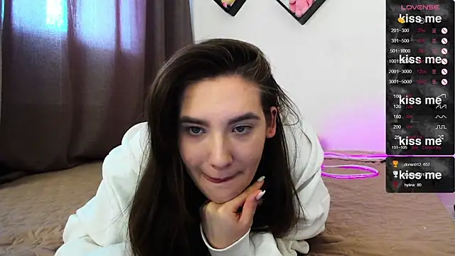 Snapshot of Holly_Molii chatting on February 9, 2025, 7:16 am Holly Molii online show from February 9, 2025, 7:16 am
