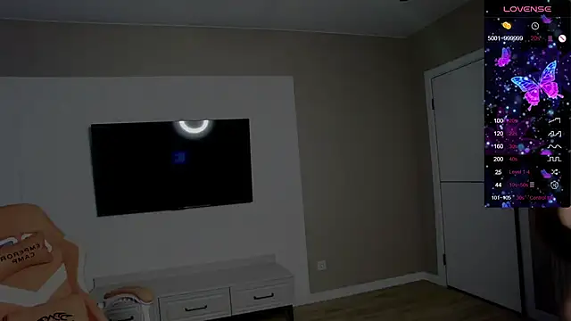 Holly Molii online show from October 25, 2025, 2:30 am