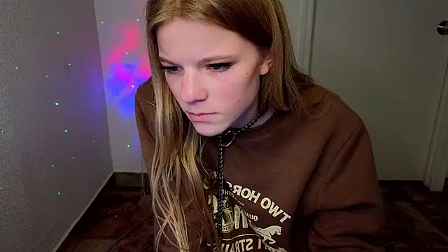 foxy ana13 online show from March 9, 2025, 7:23 am