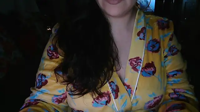 Snapshot of CronacaErotica chatting on December 13, 2024, 2:38 pm CronacaErotica online show from December 13, 2024, 2:38 pm