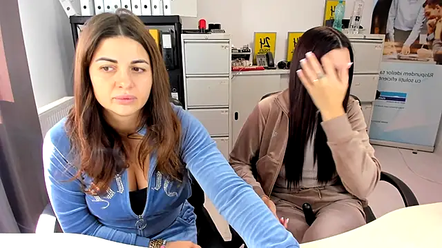 kilenyapatrice online show from September 28, 2025, 9:58 am