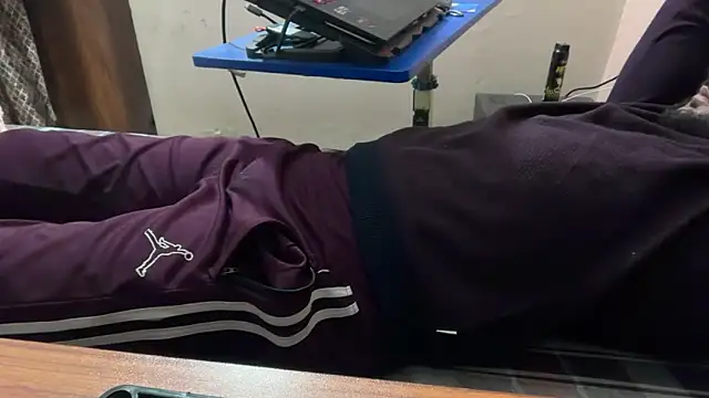 sexyboy09 online show from October 19, 2025, 7:47 pm