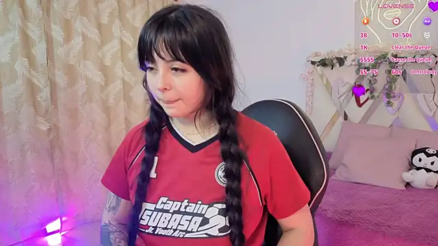 hina tay online show from February 12, 2026, 3:12 am