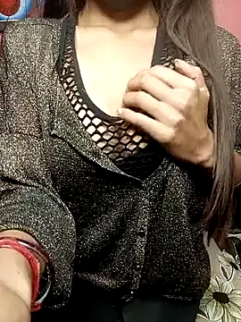 poojaji690 online show from December 21, 2025, 6:20 am