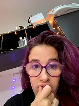 Snapshot of MagdalenaMedusa chatting on October 9, 2025, 2:15 pm MagdalenaMedusa online show from October 9, 2025, 2:15 pm