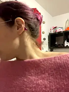 Snapshot of MagdalenaMedusa chatting on November 18, 2025, 7:46 am MagdalenaMedusa online show from November 18, 2025, 7:46 am