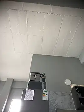 Curveysinaa online show from October 5, 2025, 9:18 am