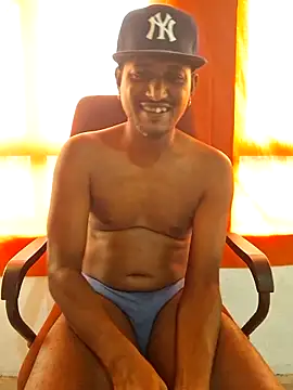 dmancams1874 online show from October 10, 2025, 3:33 pm