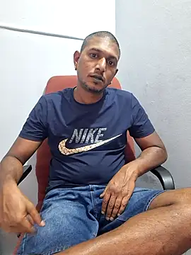 dmancams1874 online show from November 4, 2025, 11:09 am