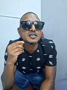 dmancams1874 online show from November 7, 2025, 1:11 pm