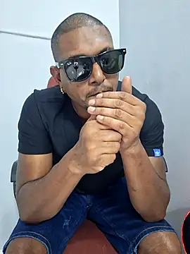 dmancams1874 online show from November 9, 2025, 12:58 pm