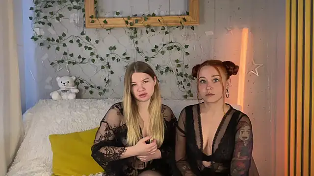 Snapshot of __2sya__ chatting on February 5, 2025, 6:24 am 2sya online show from February 5, 2025, 6:24 am