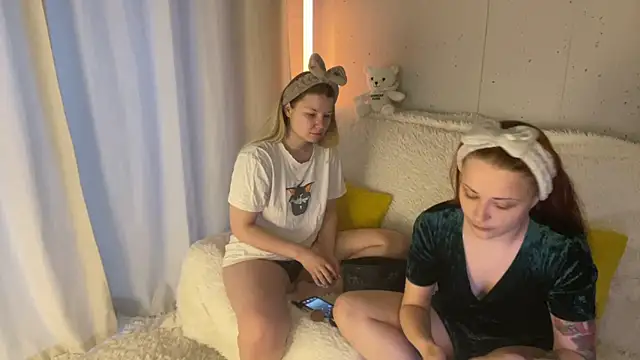 Snapshot of __2sya__ chatting on February 25, 2025, 2:44 pm 2sya online show from February 25, 2025, 2:44 pm