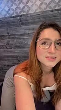 Snapshot of kamel-ayesha chatting on December 4, 2024, 6:28 pm kamel-ayesha online show from December 4, 2024, 6:28 pm