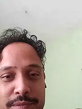 Snapshot of lukrel chatting on March 11, 2026, 11:16 am lukrel online show from March 11, 2026, 11:16 am