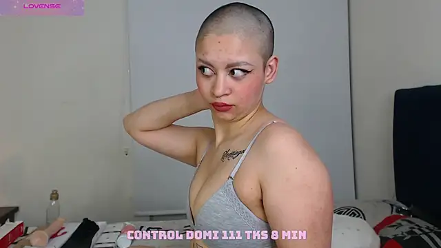 Snapshot of Bitsy_Messy chatting on February 13, 2025, 7:35 am Bitsy Messy online show from February 13, 2025, 7:35 am