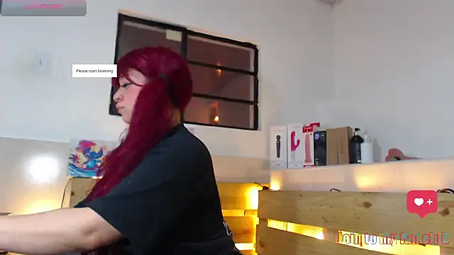 Snapshot of Bitsy_Messy chatting on October 6, 2025, 9:01 pm Bitsy Messy online show from October 6, 2025, 9:01 pm