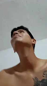 Velk hot online show from December 11, 2024, 1:05 am