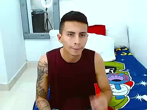 Velk hot online show from November 10, 2025, 8:19 pm