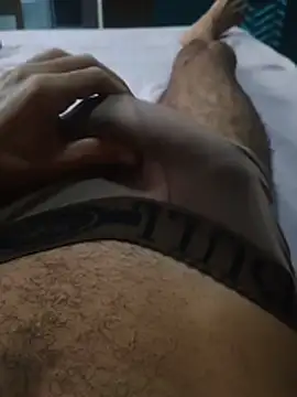 Snapshot of Treloso21 chatting on February 9, 2026, 10:19 am Treloso21 online show from February 9, 2026, 10:19 am