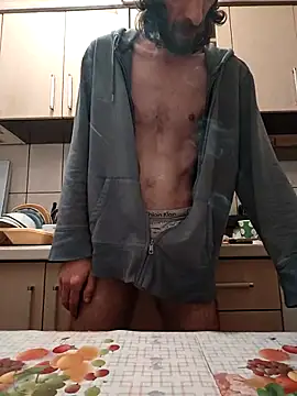 Snapshot of vulpe8400 chatting on October 7, 2025, 5:37 am vulpe8400 online show from October 7, 2025, 5:37 am