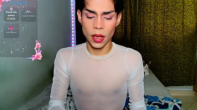 Snapshot of femboykeene chatting on October 15, 2025, 8:20 pm femboykeene online show from October 15, 2025, 8:20 pm