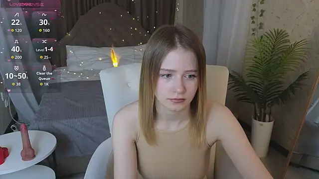 jenny bunny  online show from May 15, 2026, 1:23 am