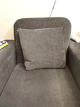 beby girLL online show from February 11, 2026, 5:56 am