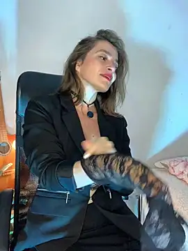 Liloo8923 online show from March 29, 2026, 3:50 am