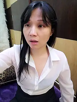 Snapshot of enjoysung chatting on February 14, 2025, 11:42 am enjoysung online show from February 14, 2025, 11:42 am