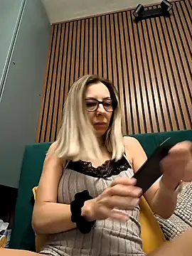 SukyGirl online show from December 22, 2024, 6:06 am