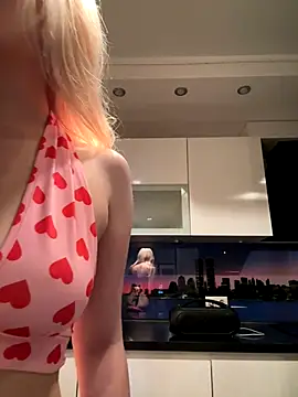 Snapshot of XMelissaX chatting on October 22, 2025, 7:35 pm XMelissaX online show from October 22, 2025, 7:35 pm