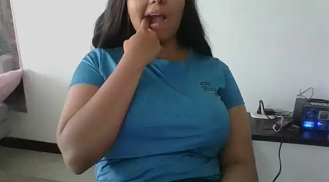 Snapshot of Miapeyton chatting on December 2, 2024, 6:32 pm Miapeyton online show from December 2, 2024, 6:32 pm