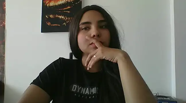 Snapshot of Miapeyton chatting on December 3, 2024, 7:00 pm Miapeyton online show from December 3, 2024, 7:00 pm