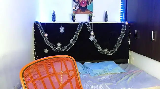 Snapshot of Miapeyton chatting on December 6, 2024, 3:11 pm Miapeyton online show from December 6, 2024, 3:11 pm