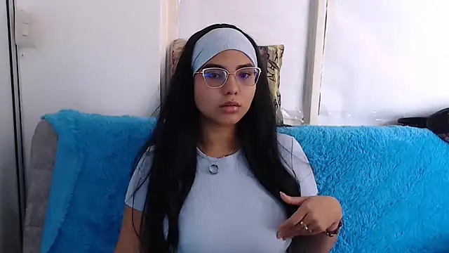 Snapshot of Miapeyton chatting on September 17, 2025, 7:59 pm Miapeyton online show from September 17, 2025, 7:59 pm